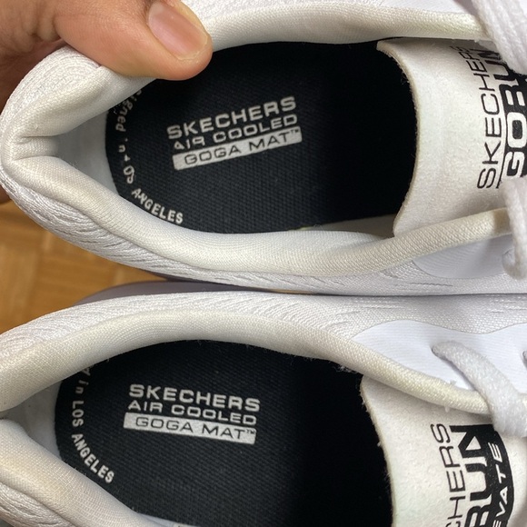 Skechers Go Run Elevate “White Black” - Picture 16 of 17